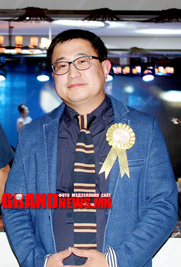 Дебют: Манайд авлигачид гарч байгаа шалтгаан энэ 