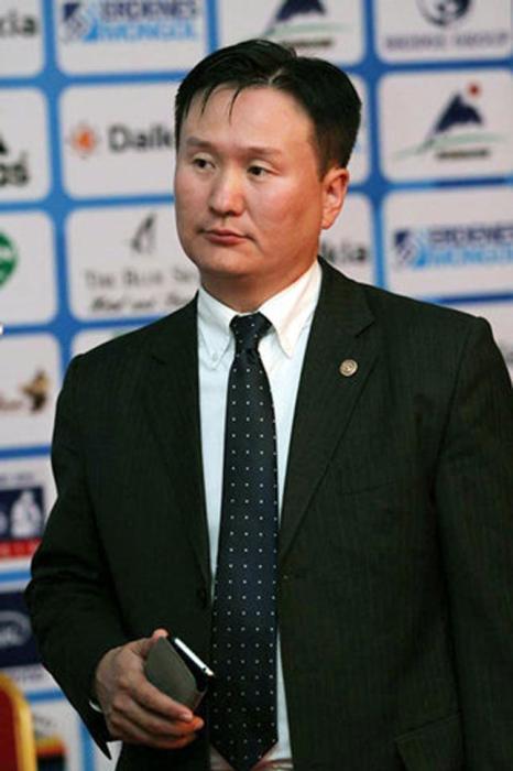 Монголын өлөн зэлмүүн тамирчдад Солонгосчууд  “дамск” өгч доромжилжээ