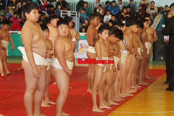 Хакухогийн “хүүхдүүд”