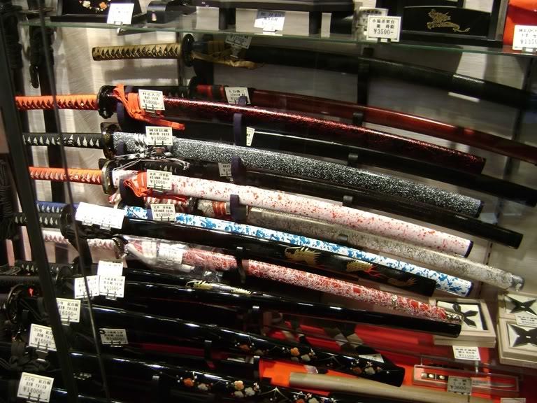 Самурайн сэлмээр үс засна