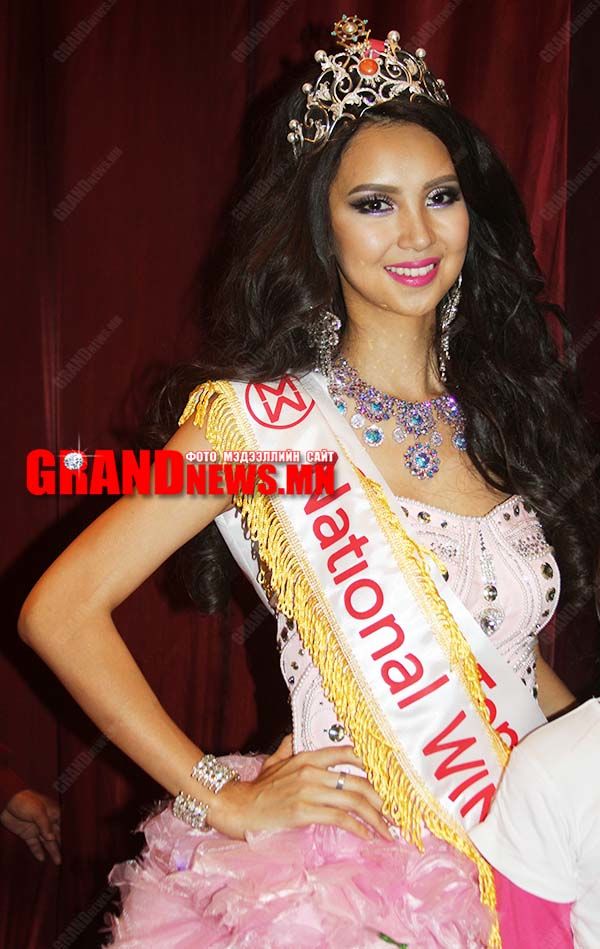 Дэлхийн миссд тэргүүлж явна