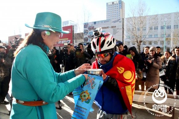 Ч.Мөнгөндалай чадлаа, баяр хүргэе!