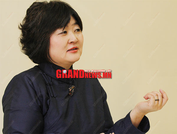 Сэтгүүлчид бид намаар биш мэргэжлээрээ нэгдэх цаг болсон.