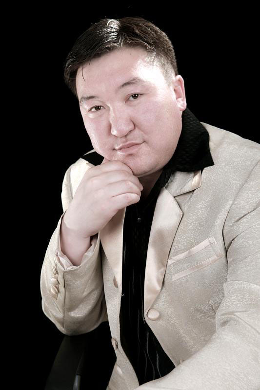 СТА Н.Баасандорж: Нийтийн дууны үнэ цэнэ алдагдлаа