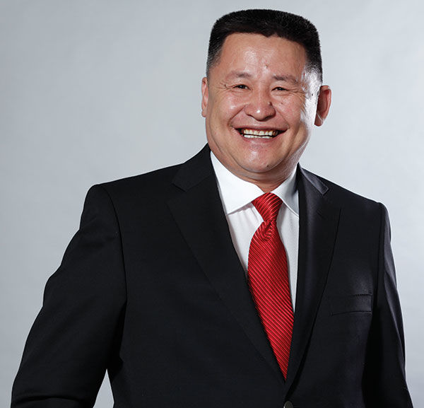 Өдөрт сая төгрөгийн хоол идэхгүйгээс хойш бусдад тустай амьдарна