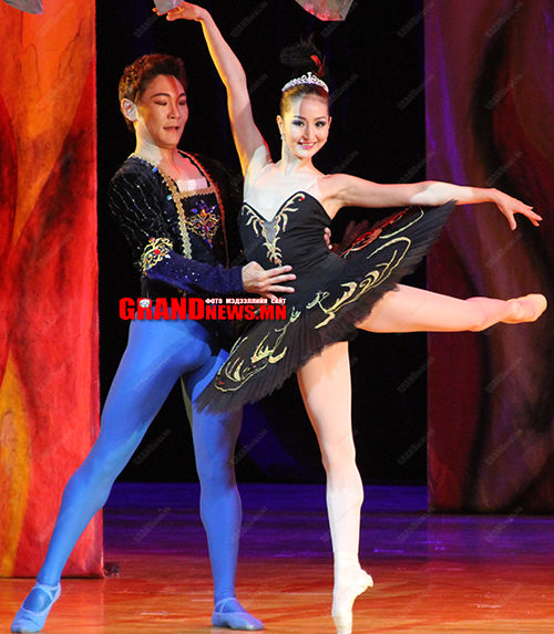 Дэлхийд данстай Д.Алтанхуягын үргэлжлэл