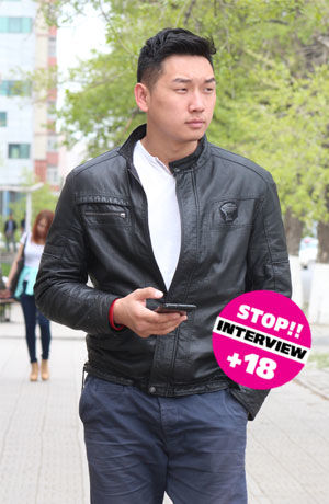 Модель С.Эрдэнэцогт:  Төгсөө үнэхээр horny, тэгээд л татагдсан