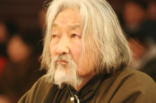 Инээд шиг хуучин амьдралын эзэн