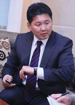 У.Хүрэлсүх: Парламент, засгийн газрын гишүүд тусдаа байна гэж би хэлж байгаагүй