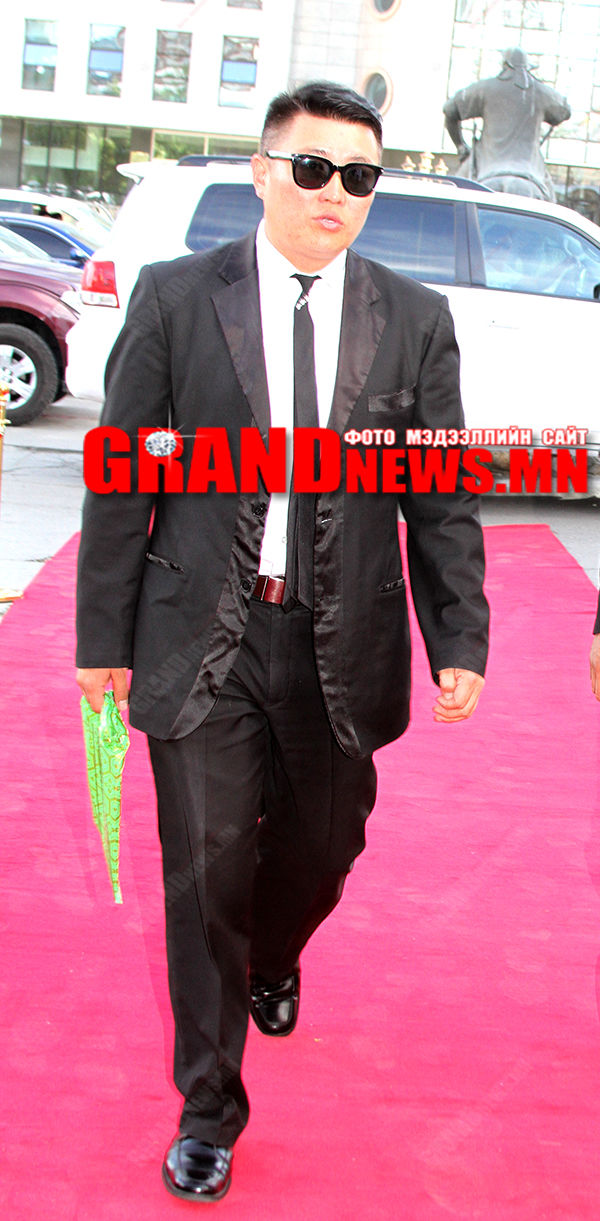 Ардын багш Г. Амгаланбаатар