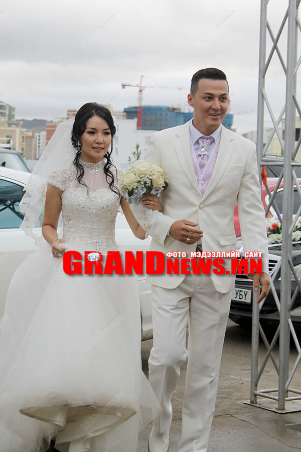 “Их засаг”-ийн хуримын зочид (фото)