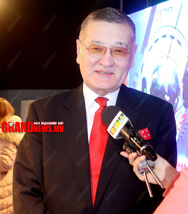  “Universe Best Songs”-ын шүүгчид бүл нэмнэ 