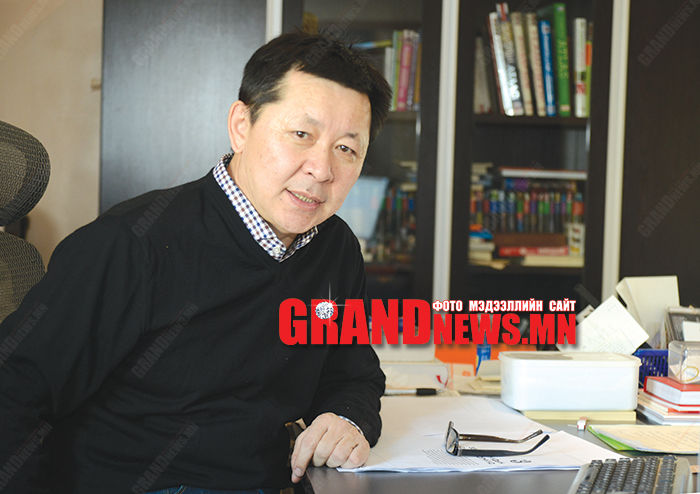 Би албан тушаалтай, тушаалгүй Монголын боловсролын системийг өөрчилнө