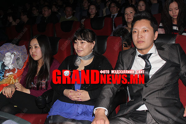 Эрхээрээ хатсан хүргэчүүд