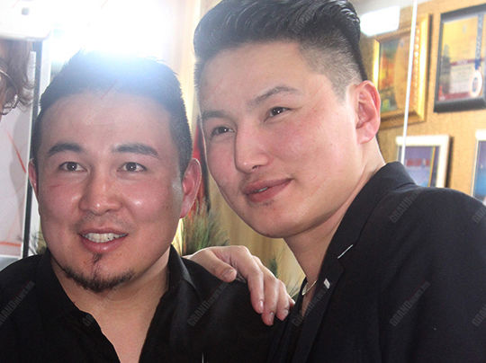 Б.Хосбаяр: Миний чадварыг Т.Ариунаагийн үснээс хараарай