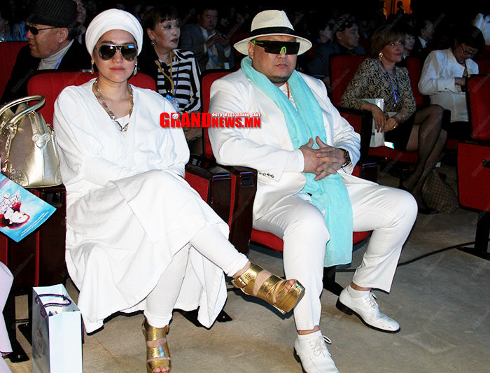 “Мангас” Т.Дэлгэрмөрөн