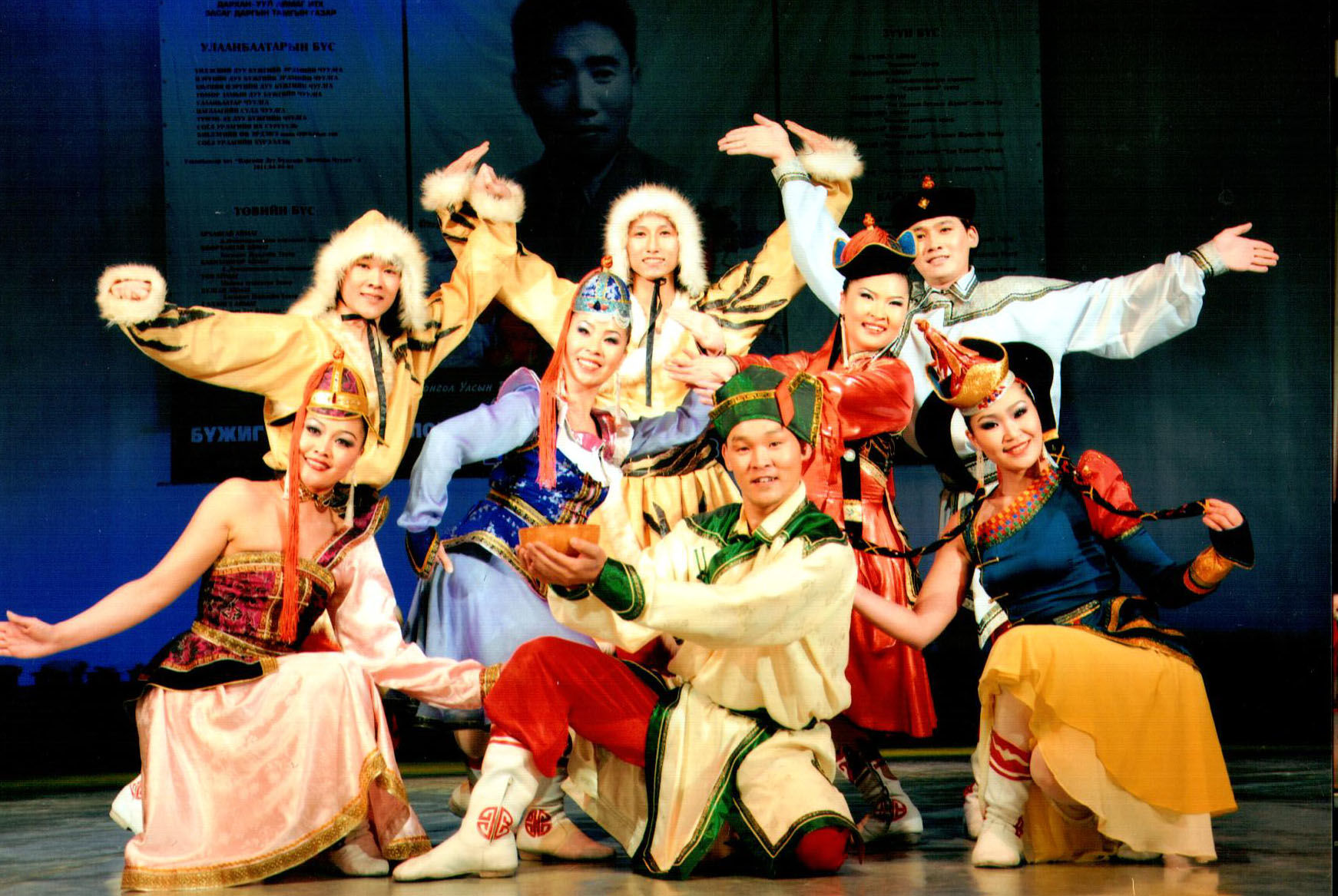 Урианхайчуудын “Алтан хүрээ–VIII наадам” болно