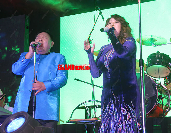 “Хөх тэнгэр”-тэй хөвсөлзсөн үдэш