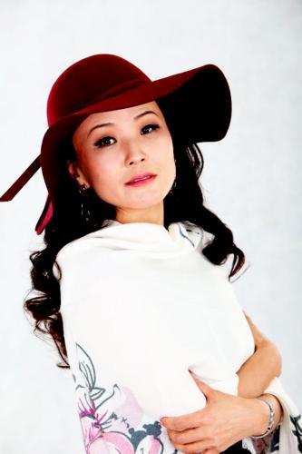 Зохиолч Б.Шүүдэрцэцэг Бусан, Сөүлийн уншигчидтайгаа уулзана