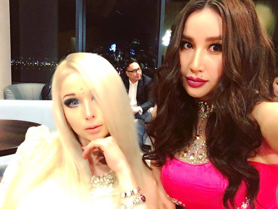 Жүжигчин А.Туяа Амьд Барбиг ажилгүй болгох уу?