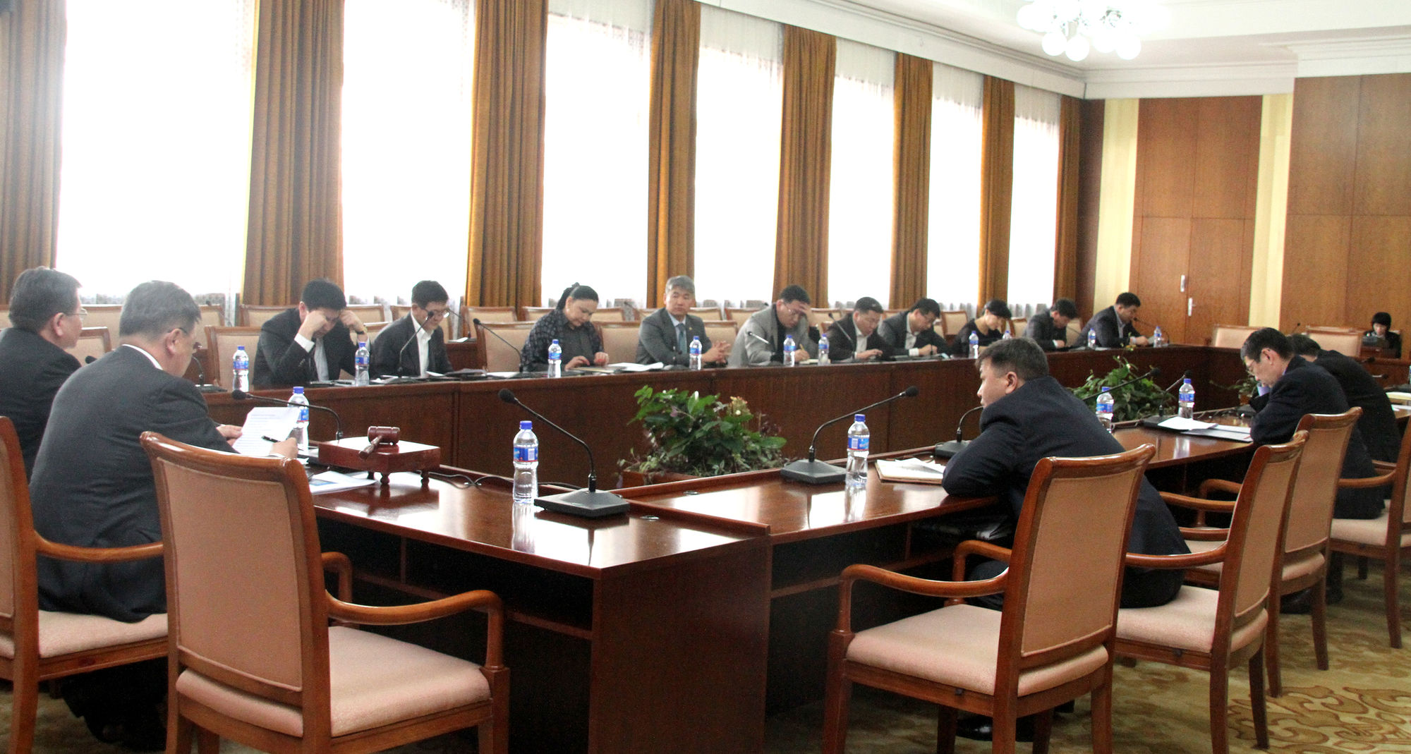 УИХ дахь намын бүлгүүд хуралдана