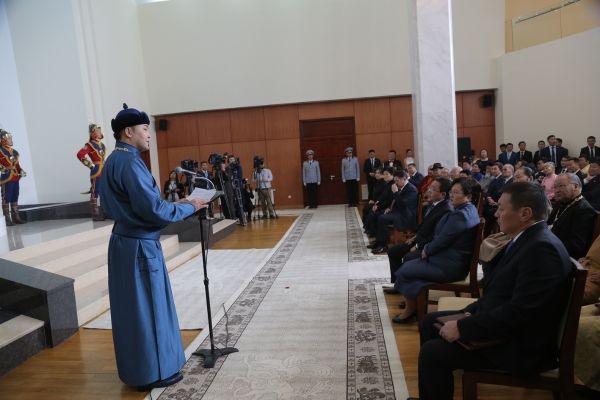 Г.Ариунбаатар:Сайн сайхан бүхнийг би дээдлэн дээдэлж дуулна