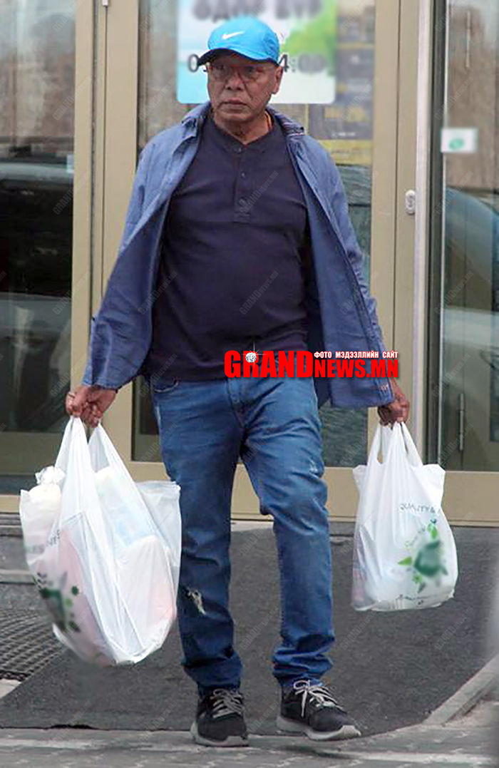 Хийлч Дээгийгийн экс нөхрийг хэн ч үл тоохуй дор!