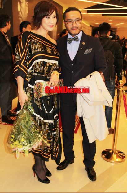 Хакухогийн эгчийн зангараг яасан? 