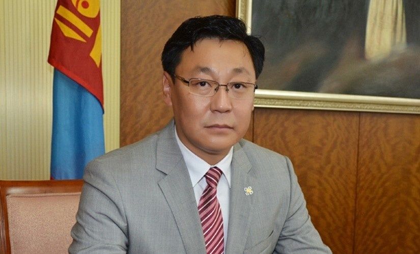 Задардаг ч үгүй, хурдалдаг ч үгүй Ерөнхий сайд