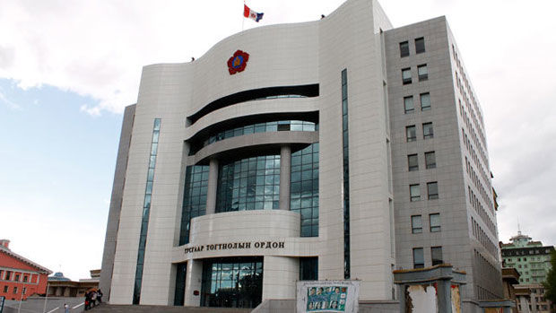 МСҮТ-ийн багш, оюутнууд жагсана