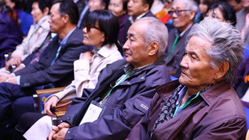 Ахмад настан, алдар цолтнуудад нэмэгдэл, хөнгөлөлөлт олгоно