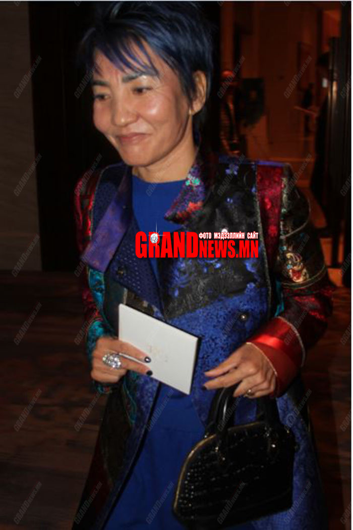 Э.Цэрэн үзэн ядагдаж эхлэв үү? 