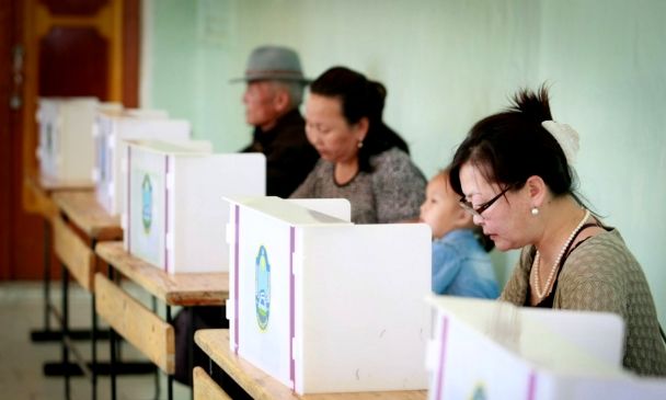 Ням гаригт дахин санал хураана