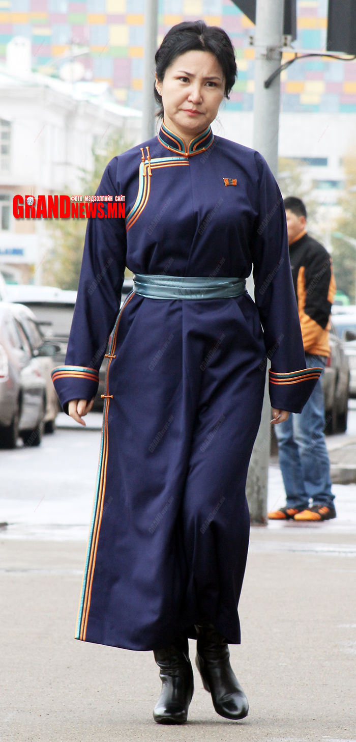 Илүүрхэж эхэлсэн Ш.Анхмаа