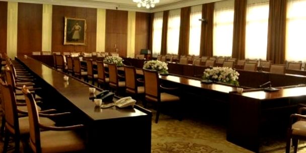 Намын бүлгүүдийн хуралдаантай