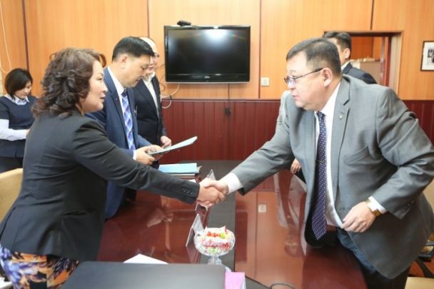 С.Эрдэнэ АН-ын даргад нэр дэвших материалаа өгчээ