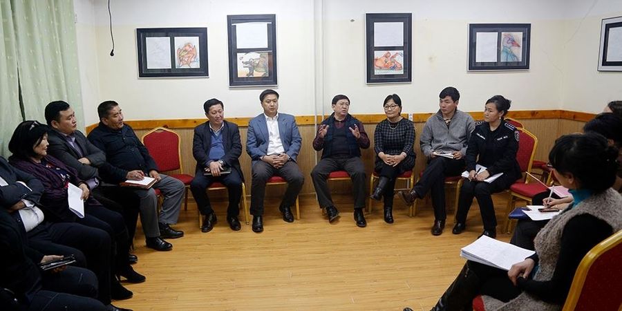 Хүчирхийлэл дарамтанд байдаг хүүхдүүд гэрээсээ дайждаг