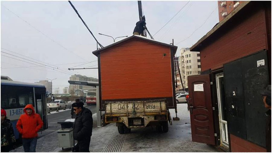 Зөвшөөрөлгүй байрлуулсан ТҮЦ-ийг нүүлгэж, газар чөлөөлөх ажлыг эхлүүллээ 