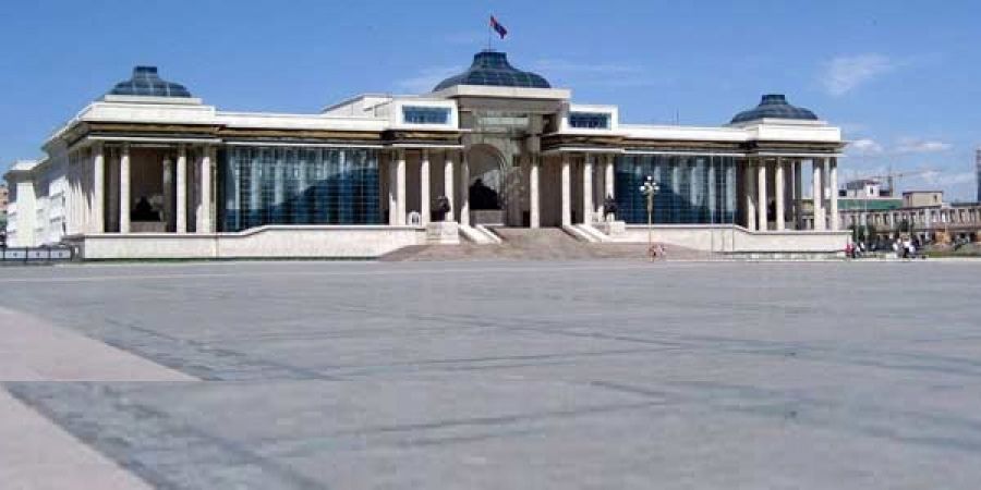 Олуул явсныхаа хэрээр мөнгө олоод ирдэг бол сайхан аа 