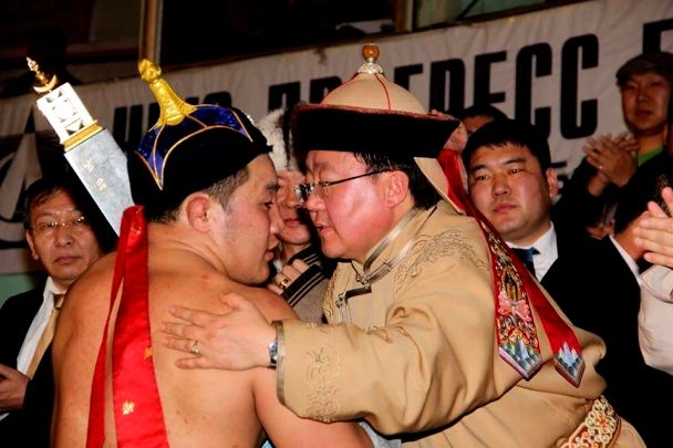 Ерөнхийлөгчийн цомын нэрэмжит барилдаан 14.00 цагт эхэлнэ