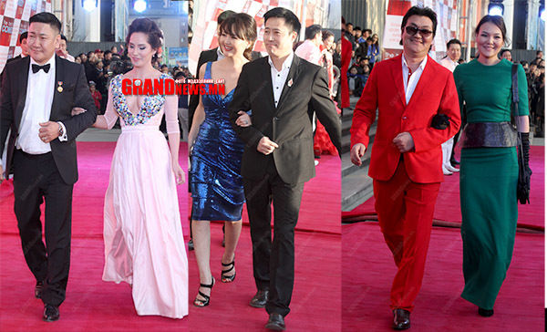 Монголын хошин урлагийнханы /фото/ 