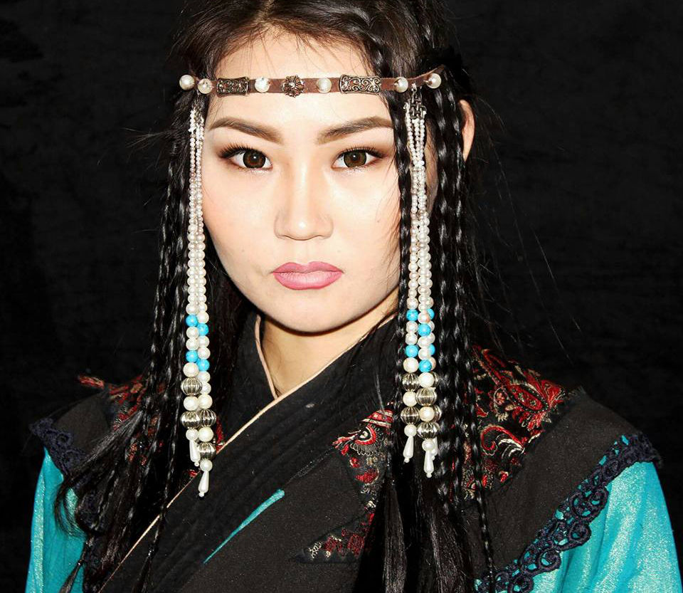 “Ертөнцийн мисс”-ийн шилдэг А.Баярцэцэг “Хотлун гүнж”-д сонгогдлоо 