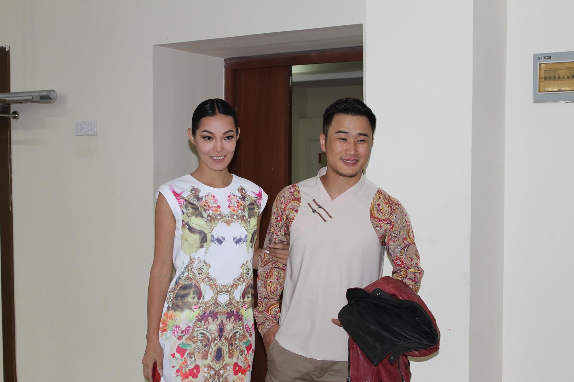 “Галзуу зугаалга” УСК трэйлерээ дэлгэлээ