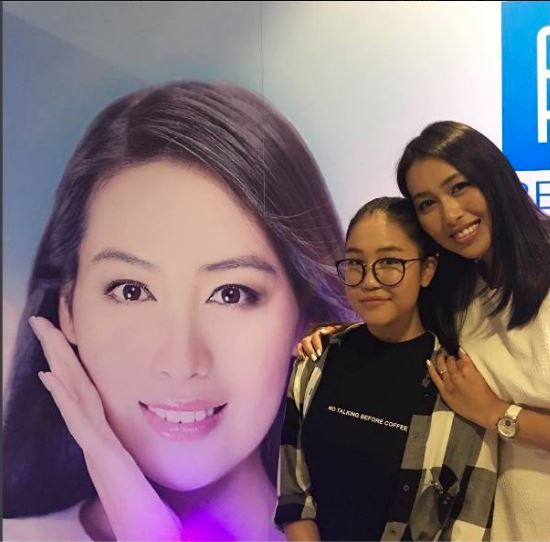 Хоёр Пүүжээ 