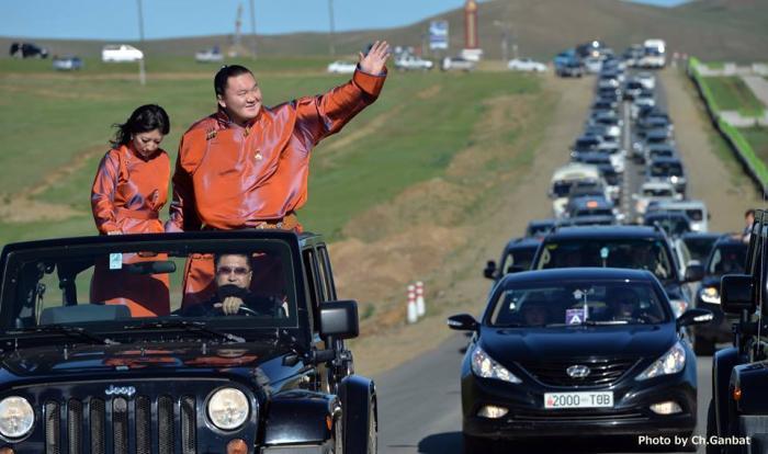 Хакүхо аварга өнөөдөр Монголдоо ирж эмчилгээнд орно