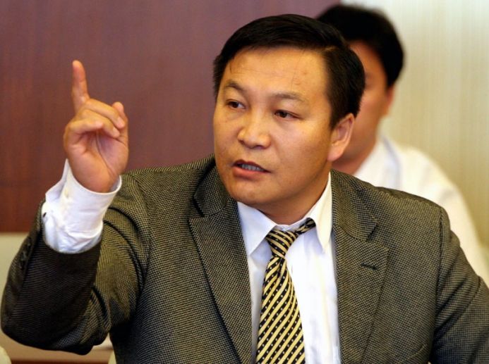 УИХ-ын гишүүн асан Л.Гүндалай, ”Гацуурт”-ын Л.Чинбат нарын гэрт хулгай оржээ