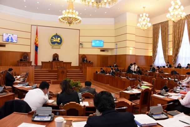 Мал амьтны эрүүл мэндийн тухай хуулийн төслийг хэлэлцэж байна