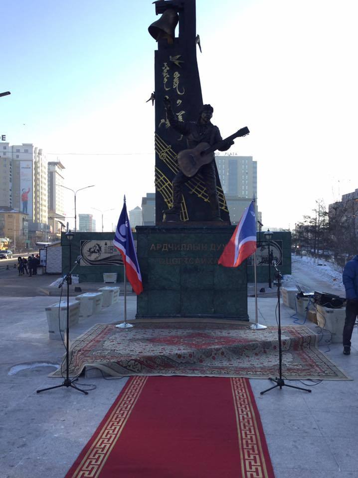 Шууд: АН-ын даргад нэр дэвшигчид С.Цогтсайхан агсны хөшөөнд цэцэг өргөнө