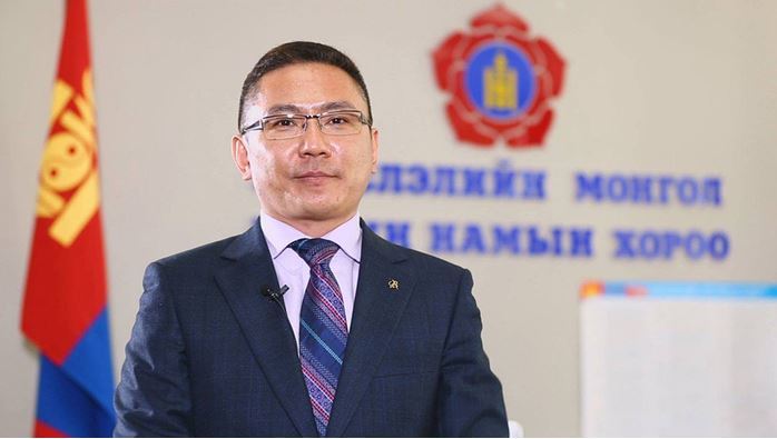 Ц.Сандуй ”Нийгэм, улстөрийн салбарын оны онцлох хүн”-ээр тодорлоо