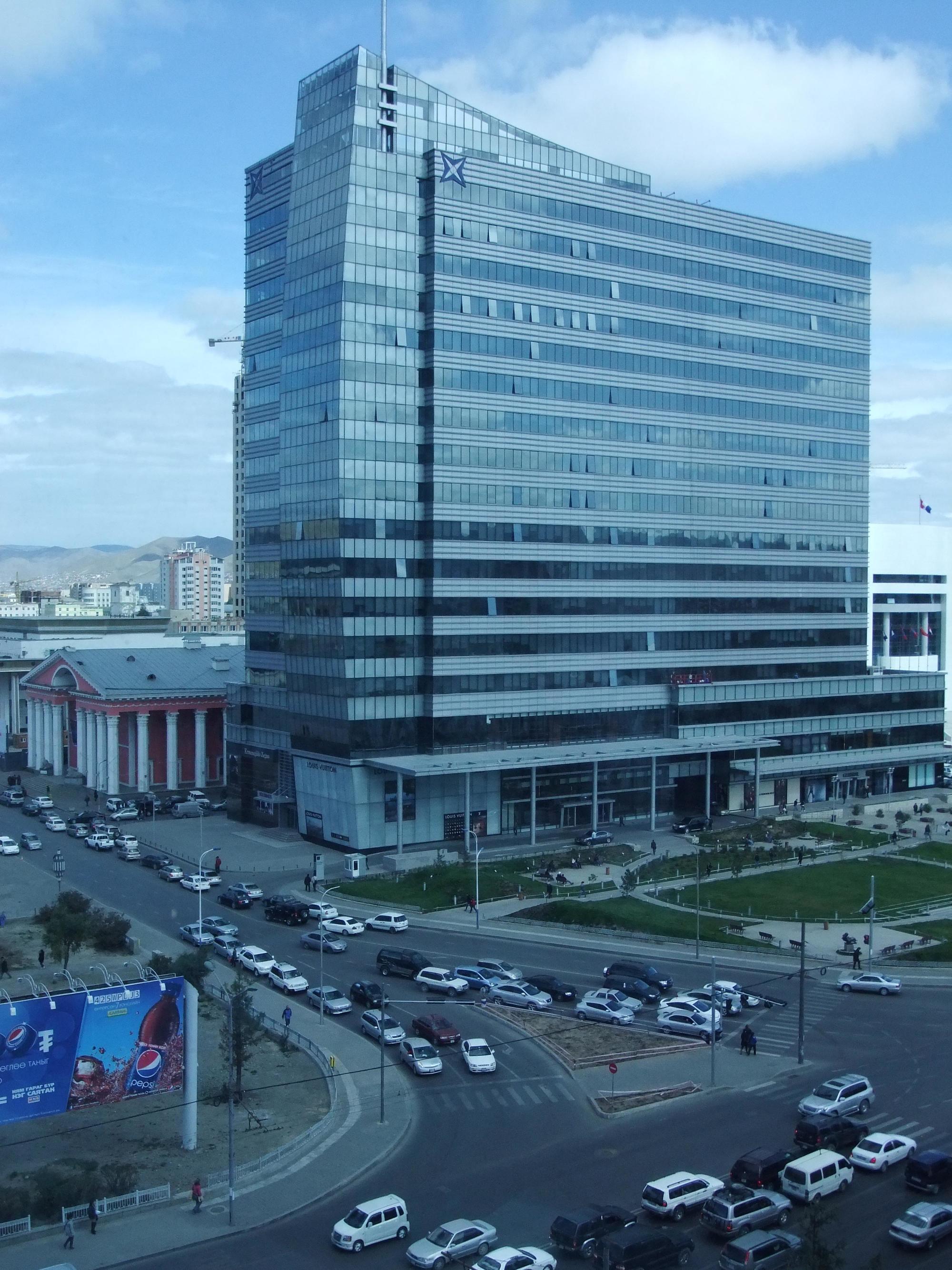 Тэсрэх бөмбөгний асуудлаар АНУ-ын иргэнийг ТЕГ шалгаж эхэллээ